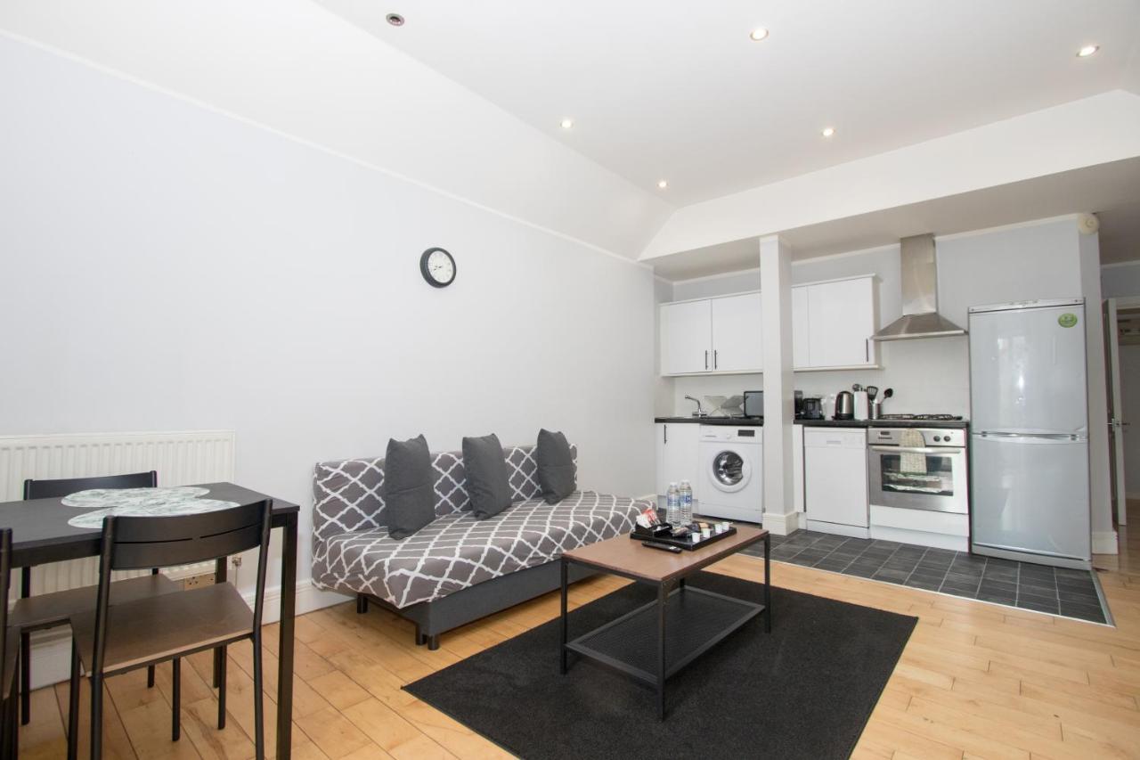 Westciti Caroco Croydon