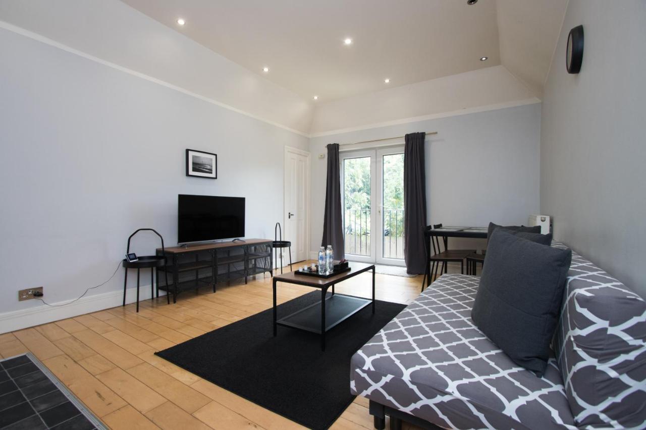 Westciti Caroco Croydon